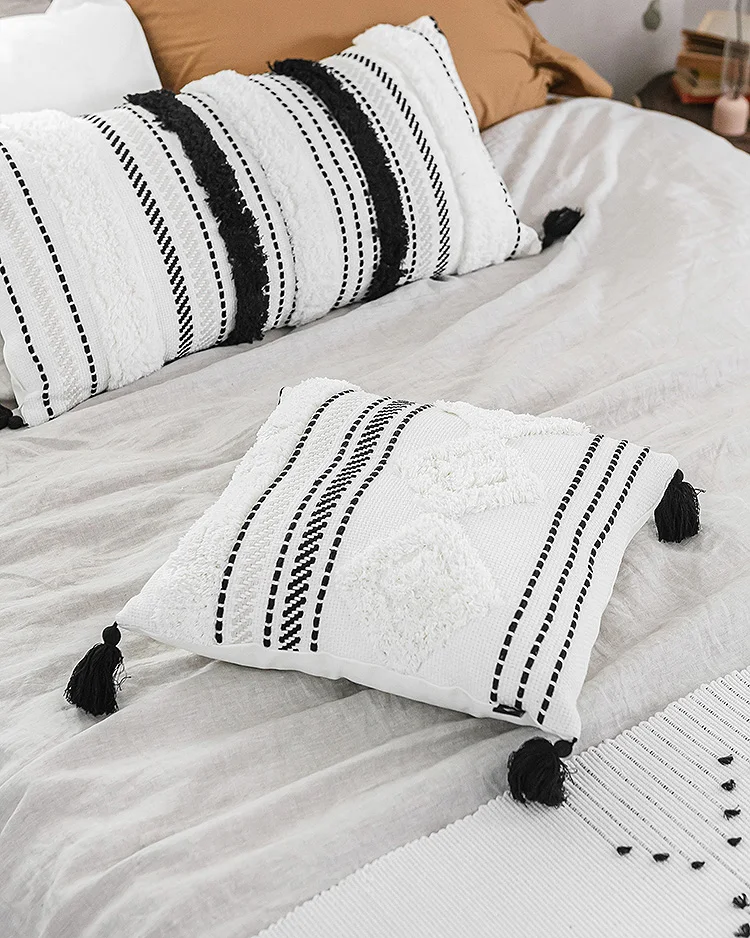 Nordic style Moroccan black and white fringed pillowcase rest assured 45*45CM pillow sofa backrest factory cheap custom pillow
