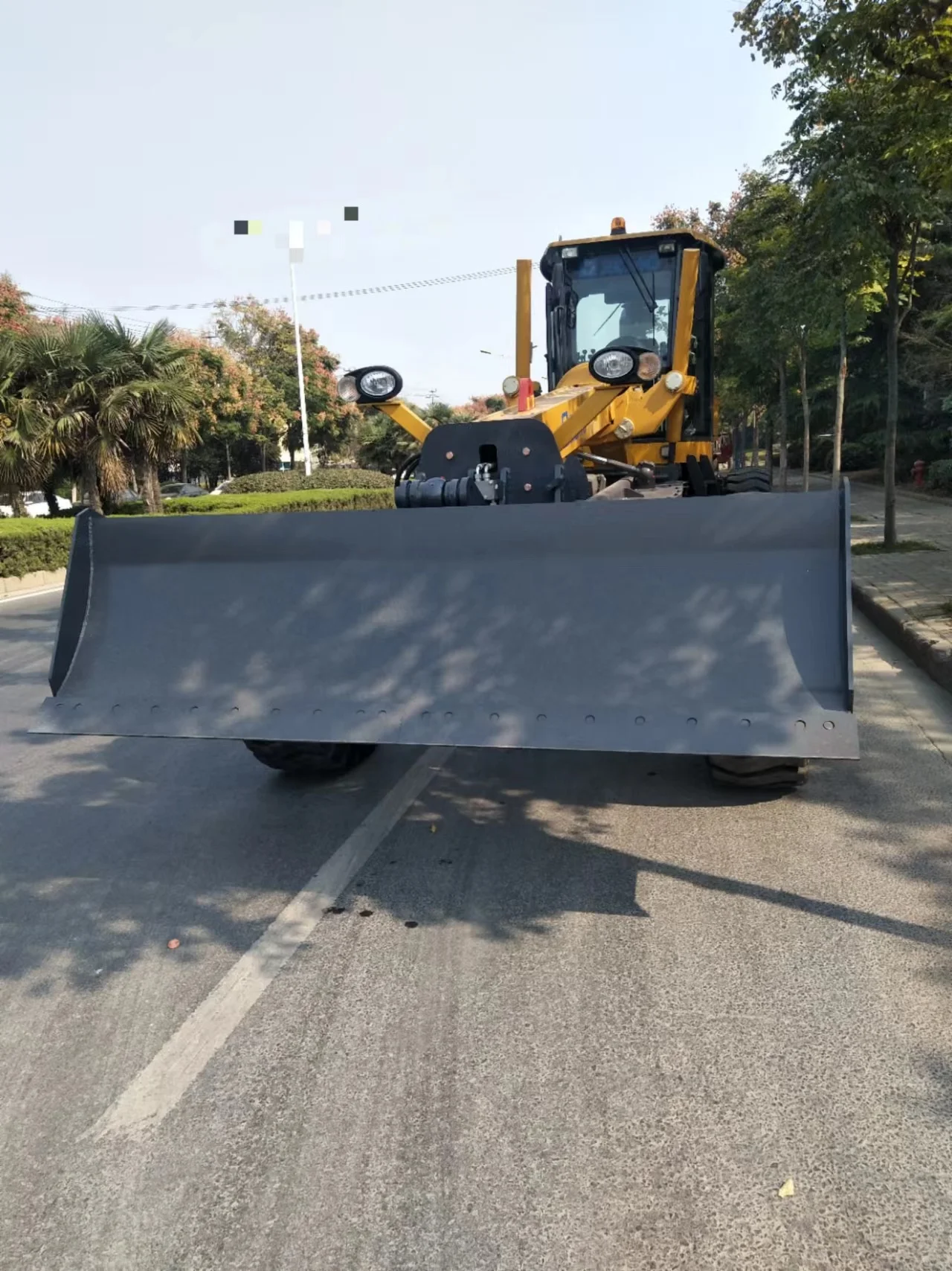Официальная машина GR180 GR215 оригинальный автогрейдер в наличии для
