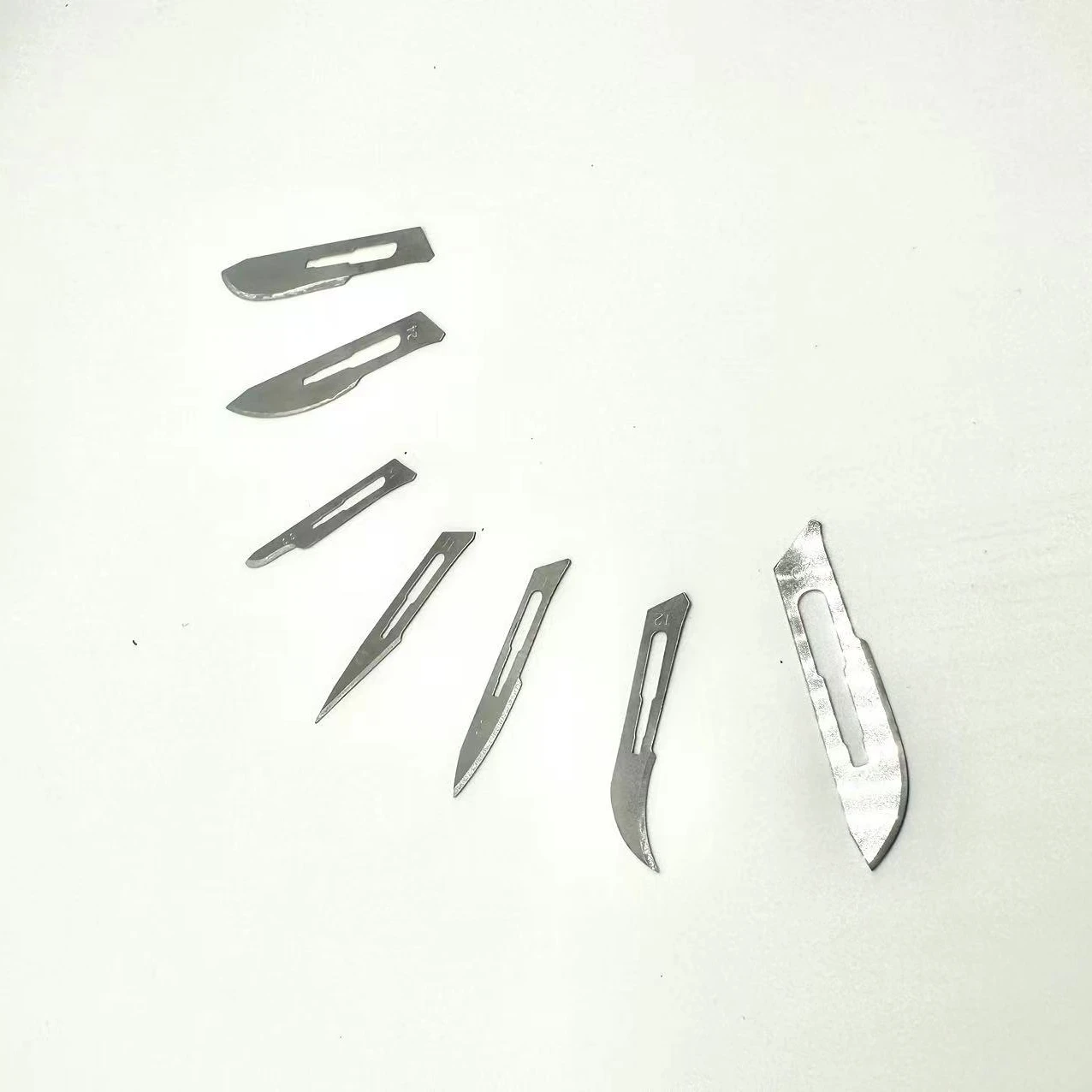 Disposable Scalpel Handle Surgical Scalpel Sterile Carbon Steel Surgical Blades