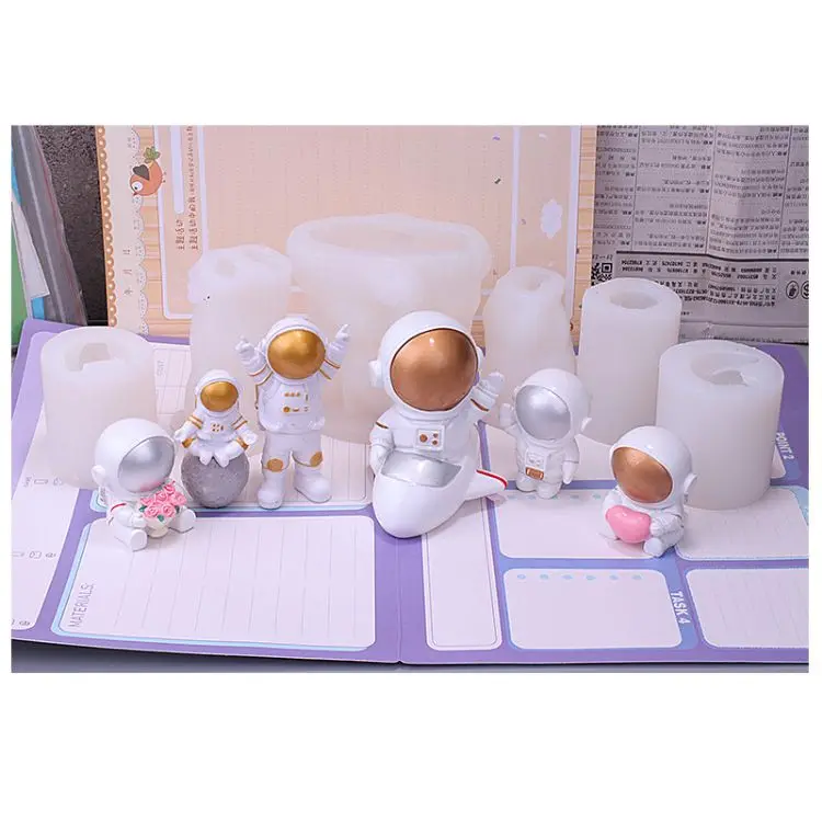 INS Astronauts Space Moon Landing New design wholesale DIY Candle Mould 3DSilicone Candle kit Chocolate Gypsum Mold for silicone