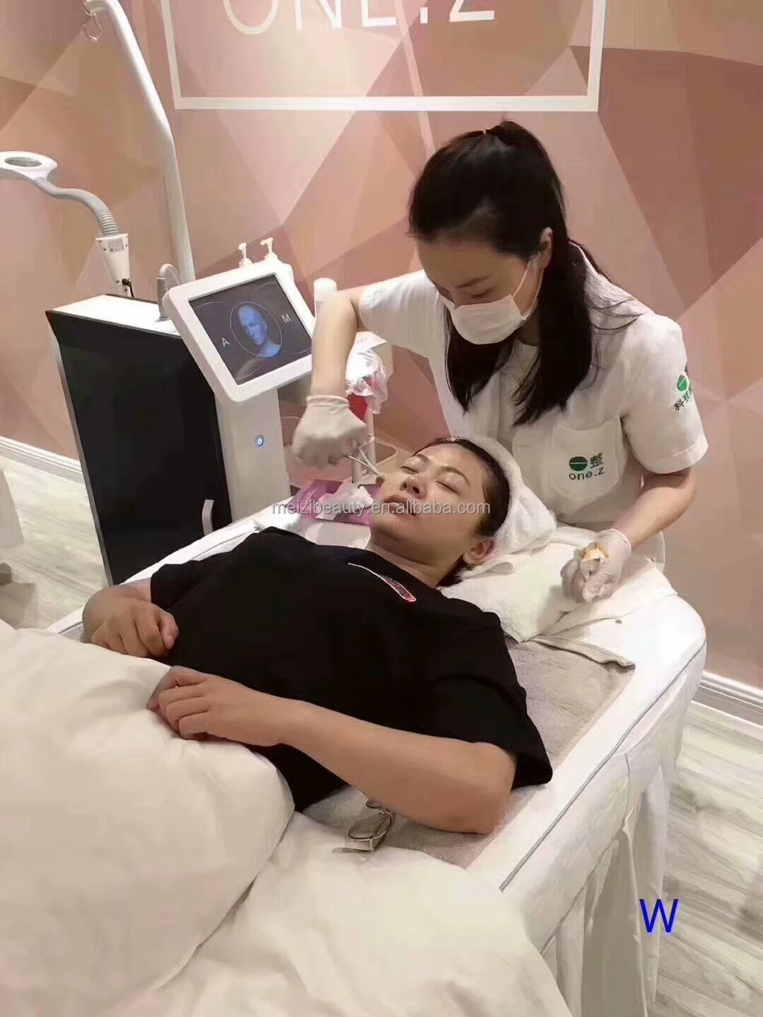 2022 New microneedle rf/best rf skin tightening face lifting machine/ fractional rf micro needle