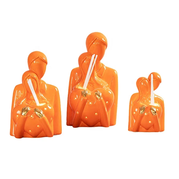 Reactive Valentines Gift Incense Diffuser Couple Statues Ceramic Lover Figurine Embrace Characters Ideal for Home Office And Car