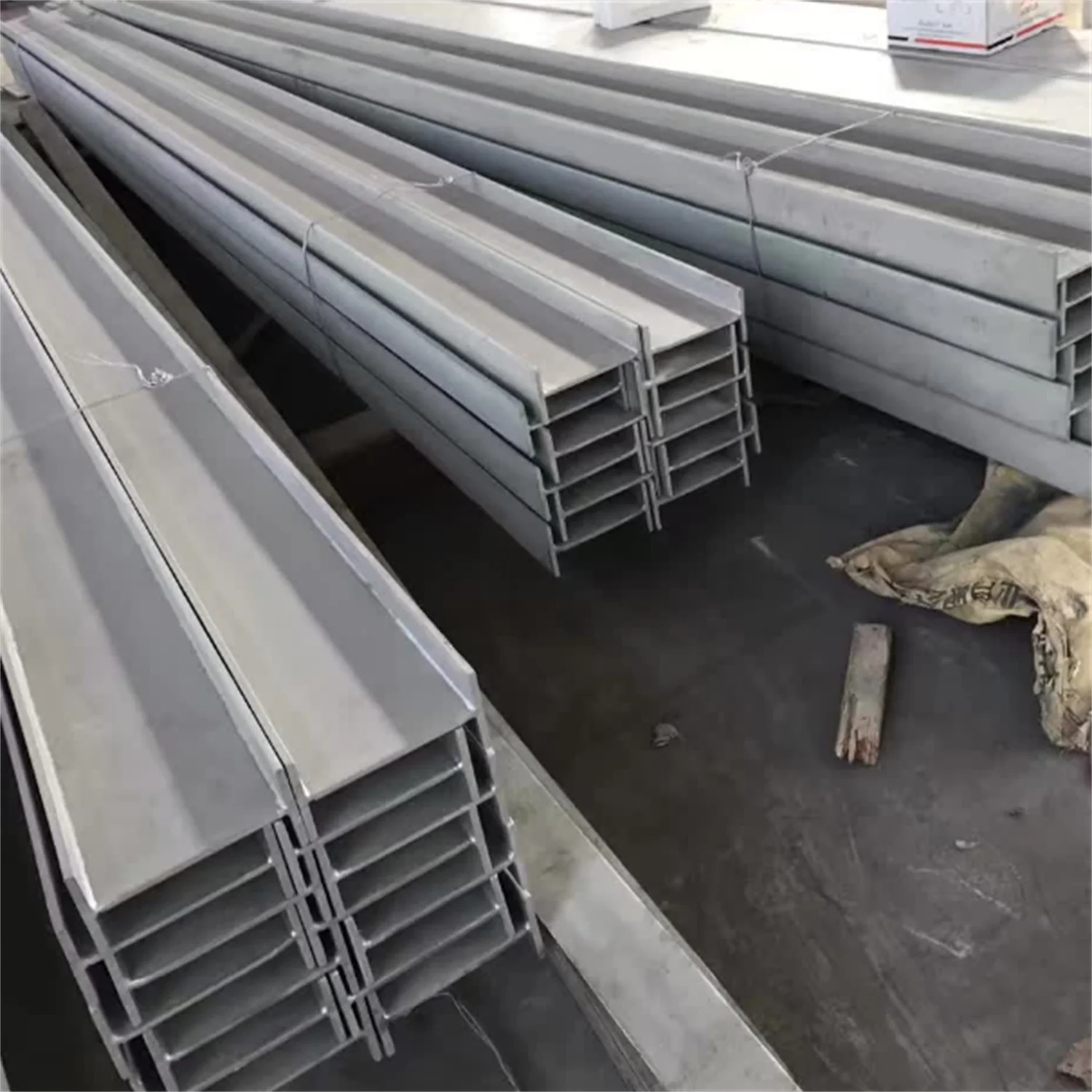 Factory price galvanized surface astm a36 light mild steel h beam