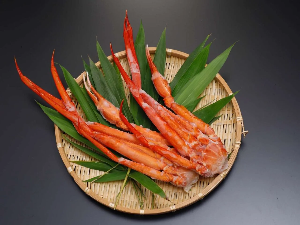 Свежее и вкусное японское мясо-краб jumbo