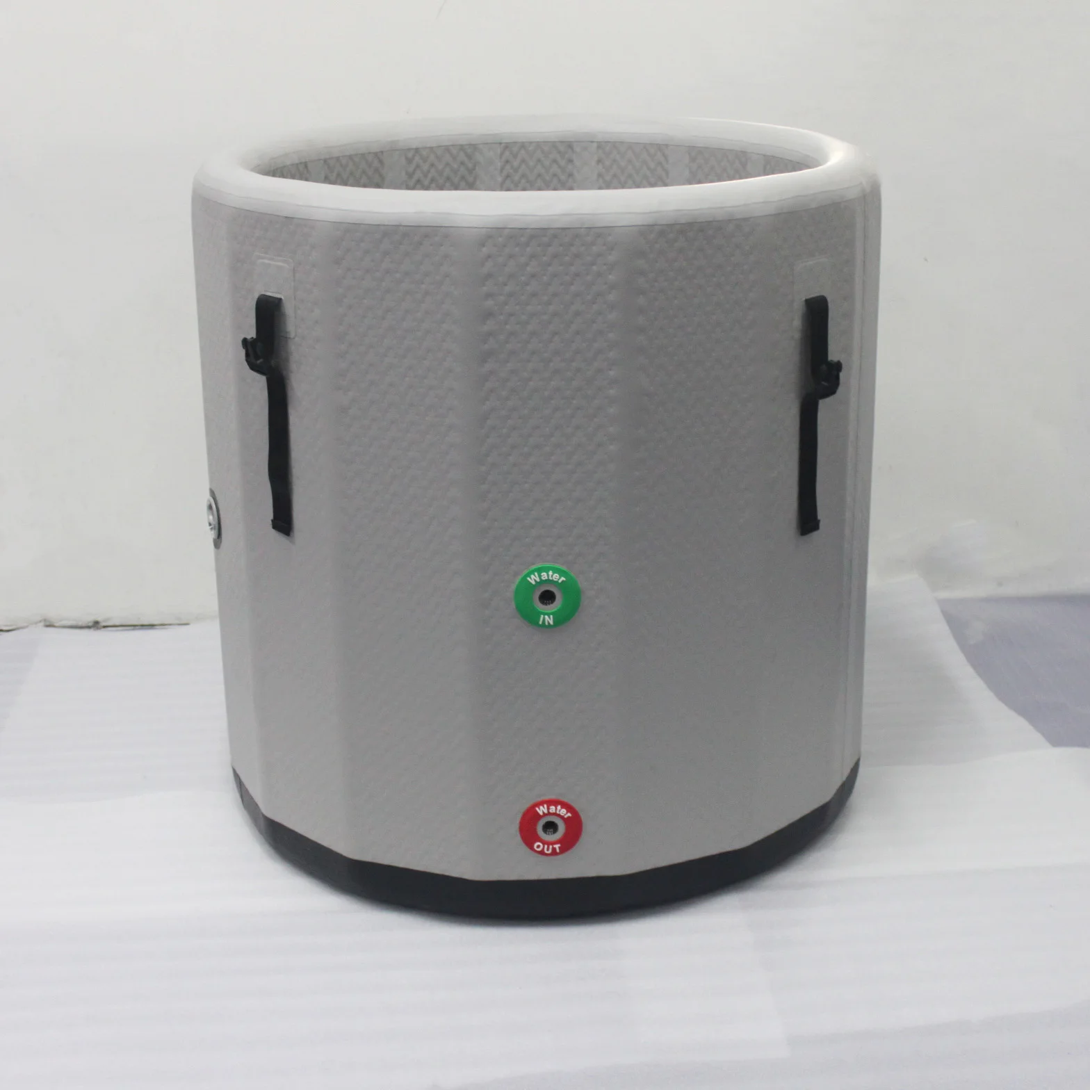 Oem Eco Friendly PVC Foldable Inflatable Adults Recovery Ice Bath Barrel