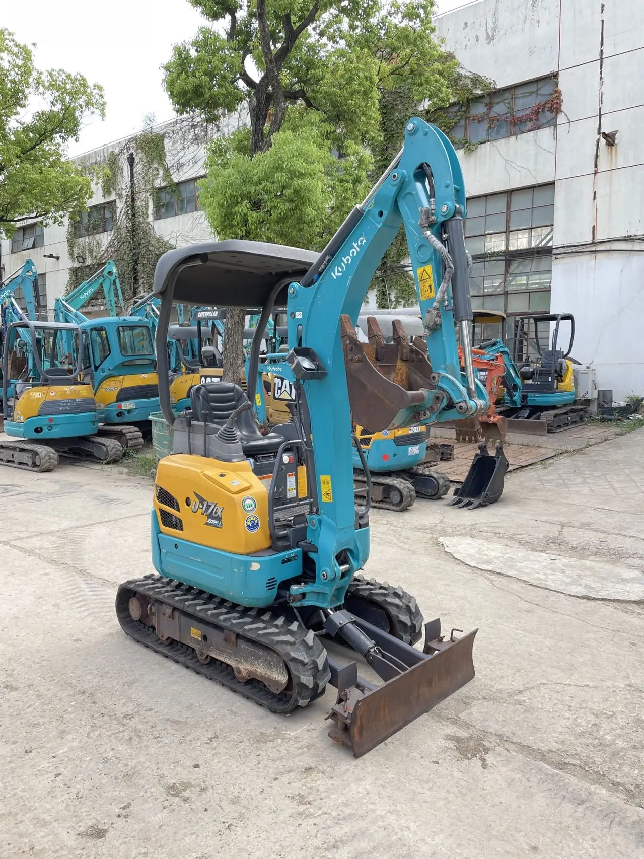 used kubota mini excavator u17 mini excavator 2 ton diesel engine