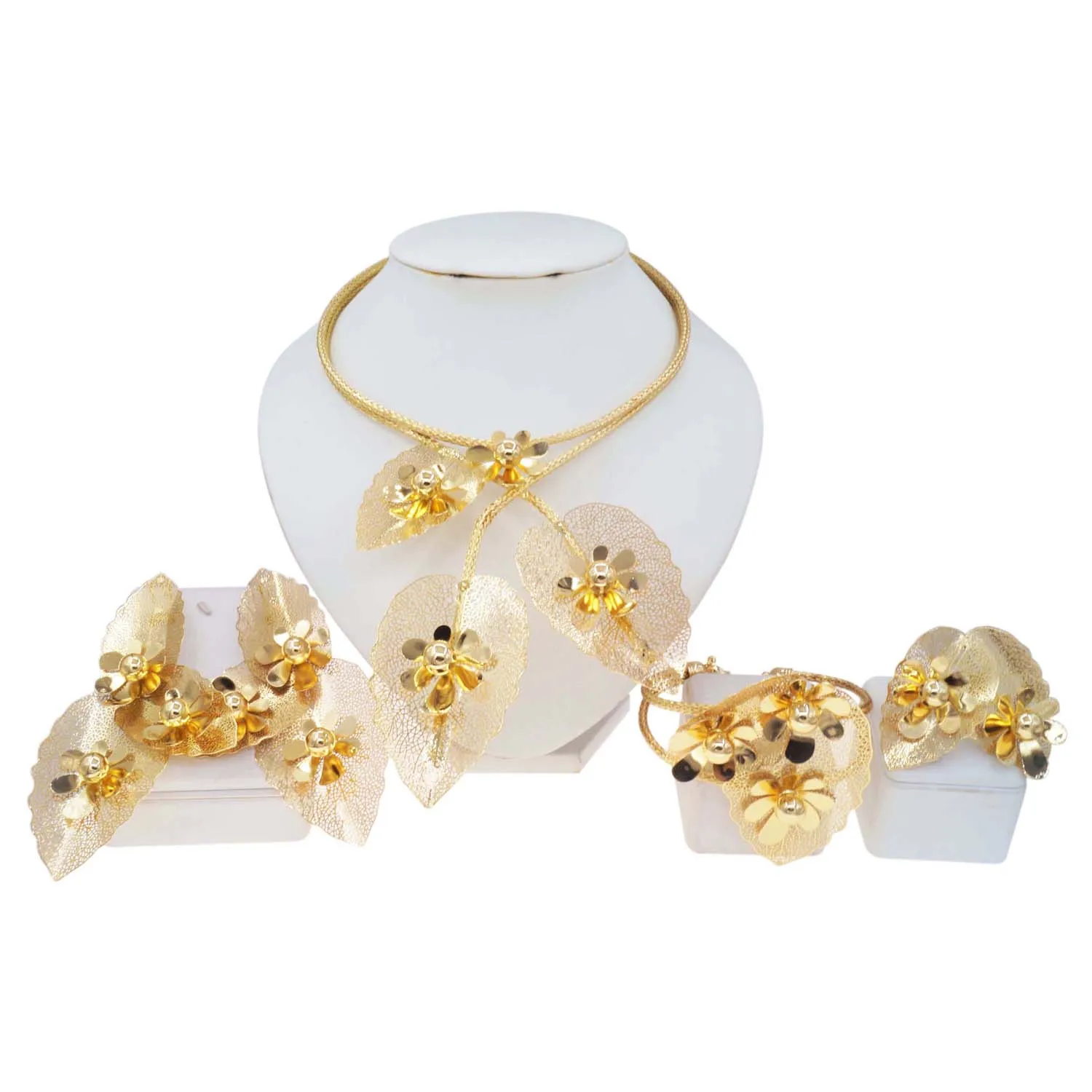 Zhuerrui Hot Selling Gold Brass Jewelry Set Leaf Shape Flowers Necklace Jewelry Sets High-end Bridal Wedding Accessories H50046