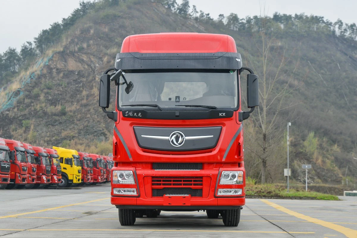 Классический грузовой локомотив 6x4 Тяжелый грузовик 520 л.с. тяговый с автоматической трансмиссией