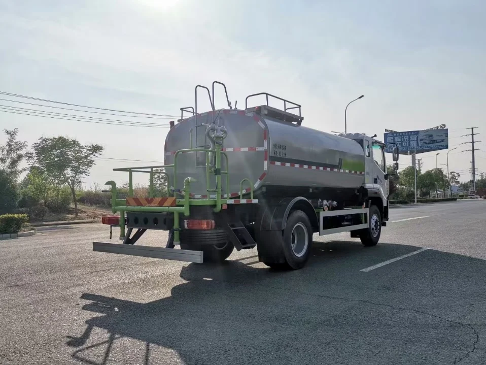 The Best-selling 10-cubic Foton 4*2 Single-bridge Sprinkler Truck in 2024