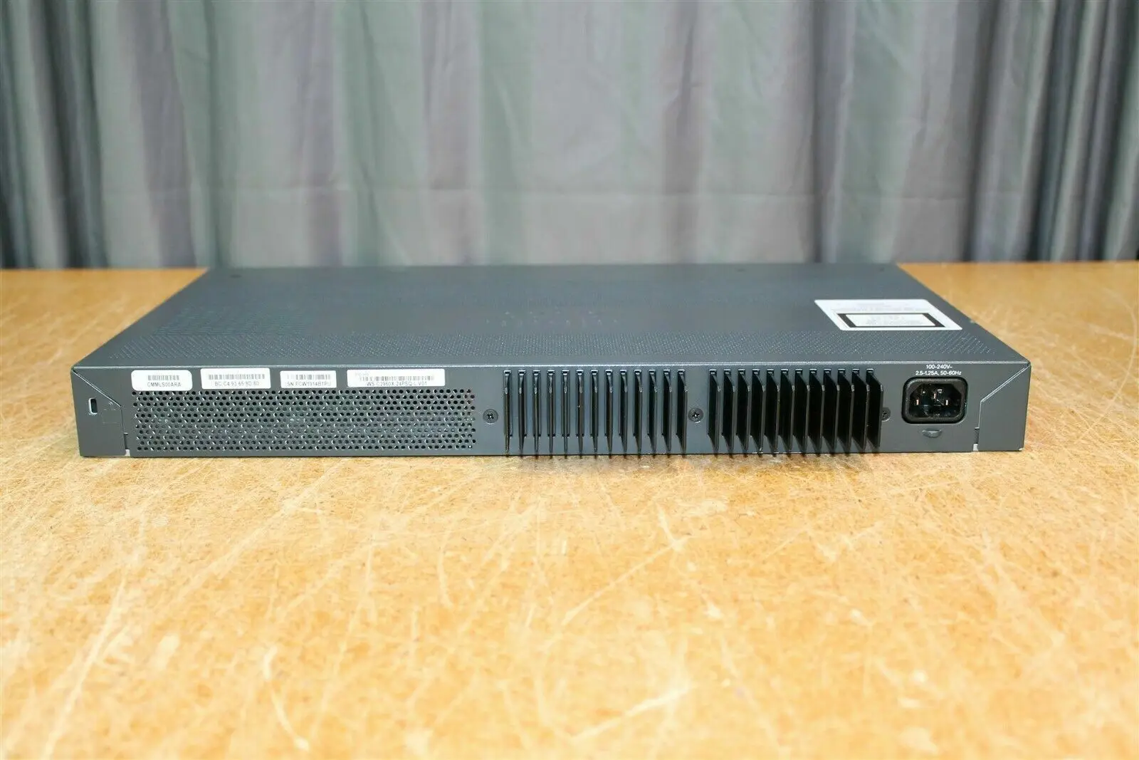 Brand new In stock 24 Port POE Network Switch enterprise switches WS-C2960X-24PSQ-L