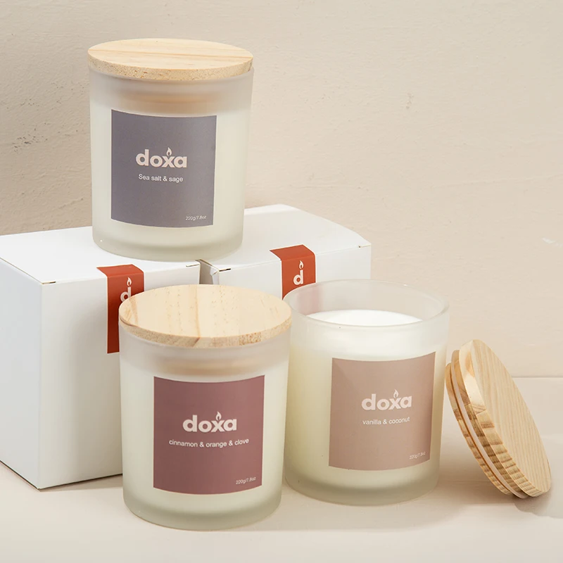 AIKUN Custom Private Label Soy Wax Aroma Candles Luxury Home Decor Classic Frosted White Glass Jar Scented Candle Wholesale