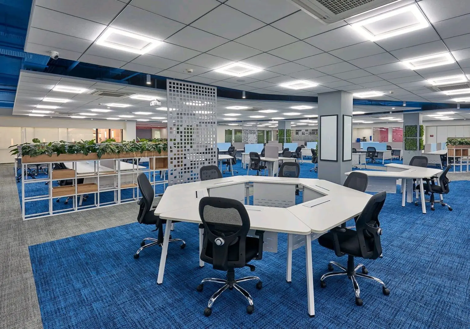 Wholesale Modern 50*50cm PVC Bitumen Backing Square Diamond Carpet Tiles Commercial Cinema Office Block Tiles Home Travel Use