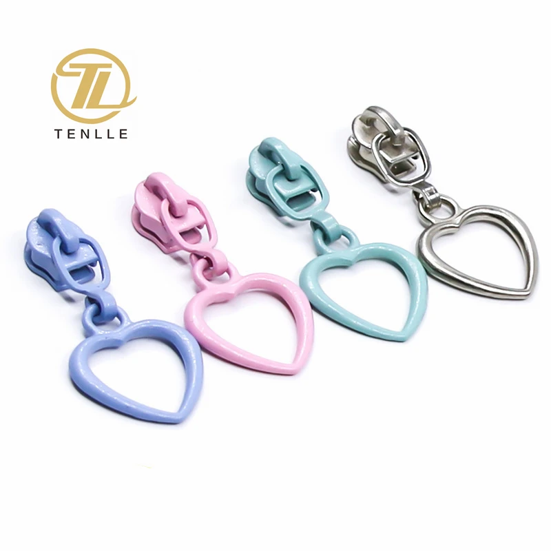 Manufacturers wholesale box bag pen bag shoes zipper head 3 no.5 nylon heart piece pull head multicolor optional