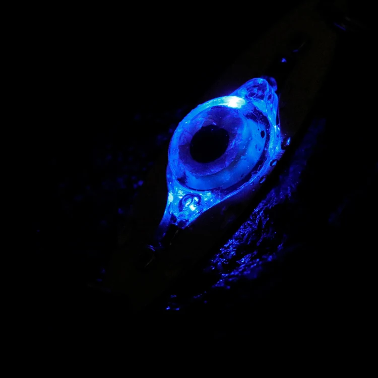WeiHeMetal Eye Shape LED Lure Light Fishing Squid Fluorescent Flash Lamp Attracting Fish Bass Spoon Underwater Fishing Accessory