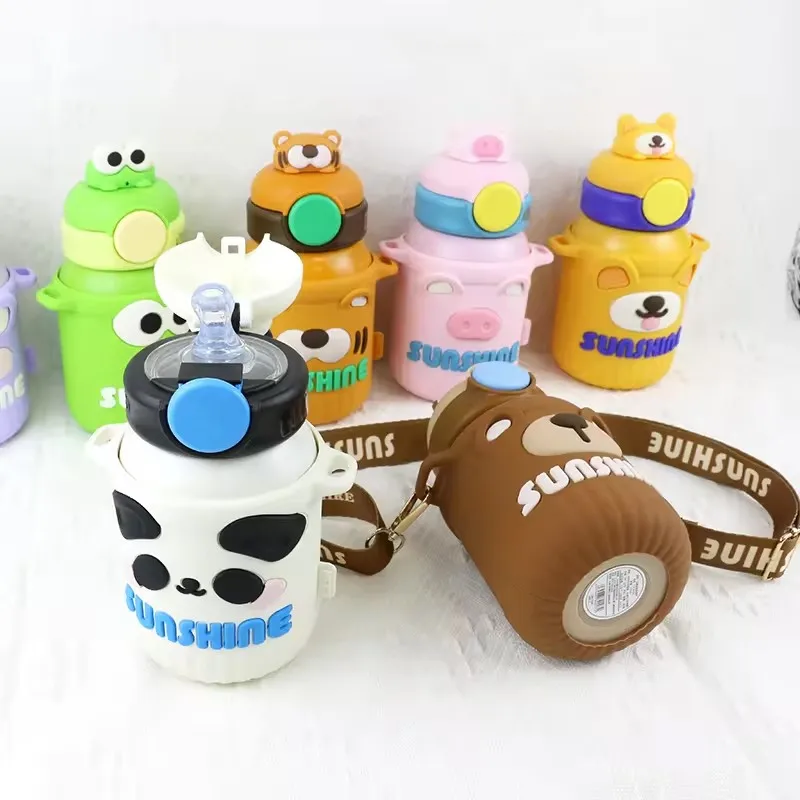Cartoon Animal silicone sleeve Straws Water Bottle 550ml drop-proof holder Water Bottle Kids Thermos Cup