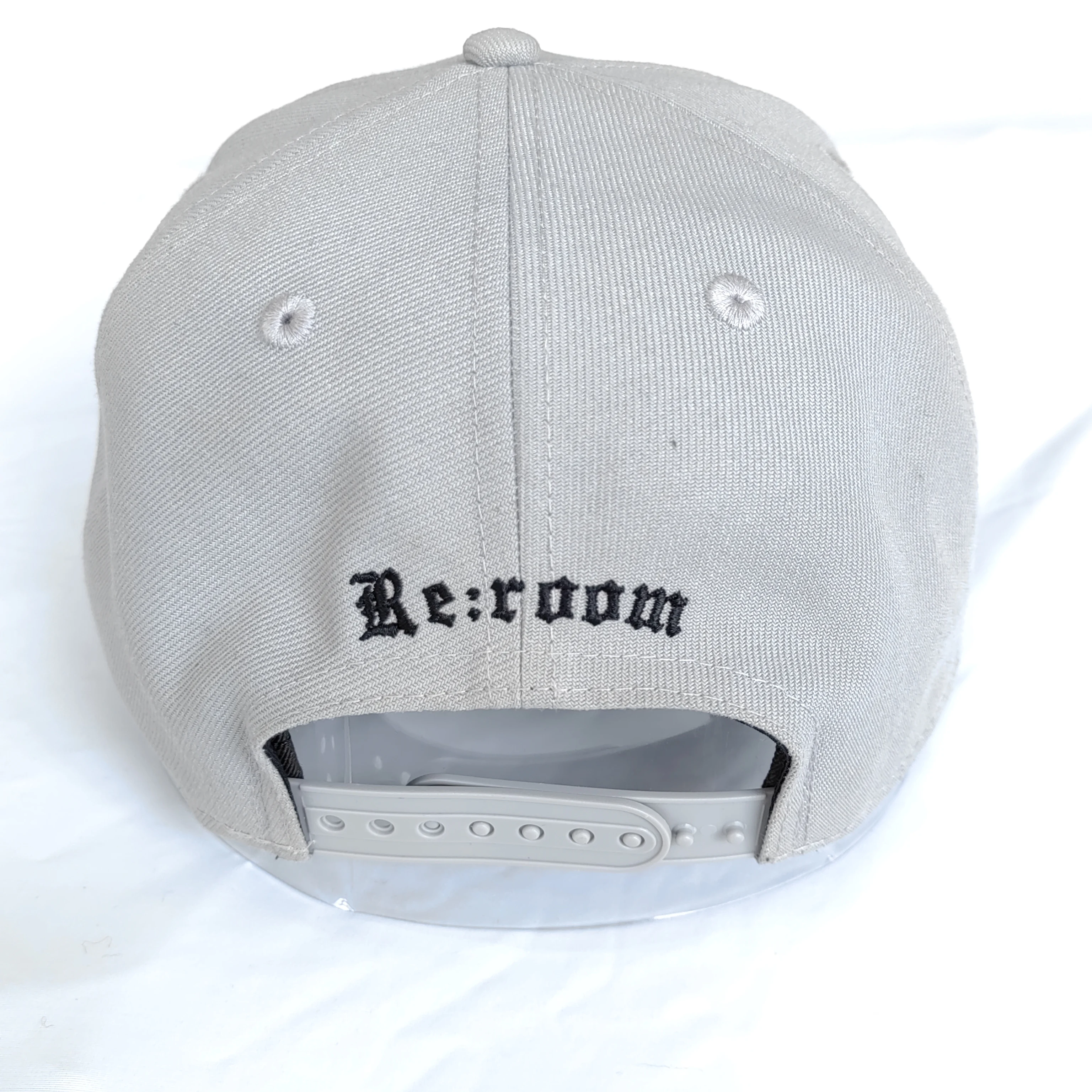 Wholesale white fashion custom embroidered visor dad truck baseball hat