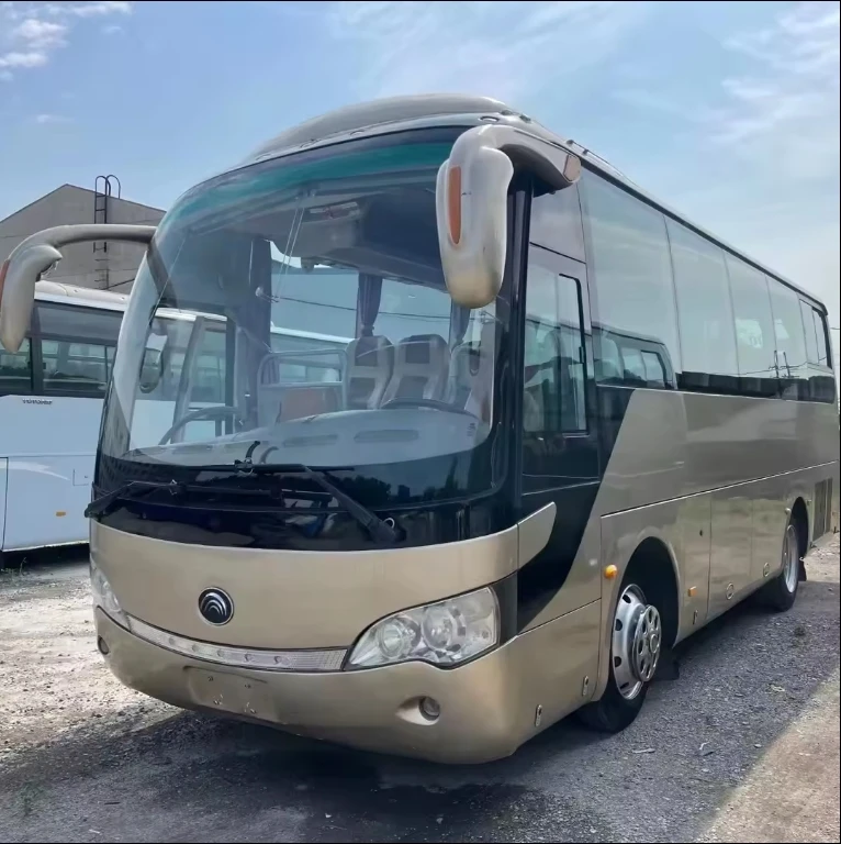 Used Bus Yu tong Large Capacity Used Coach 12 Meters Bus Diesel in Dubai
