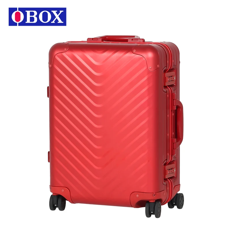 Customizable Eye-catching Large capacity Fashion trolley suitcase with Secure pull rod