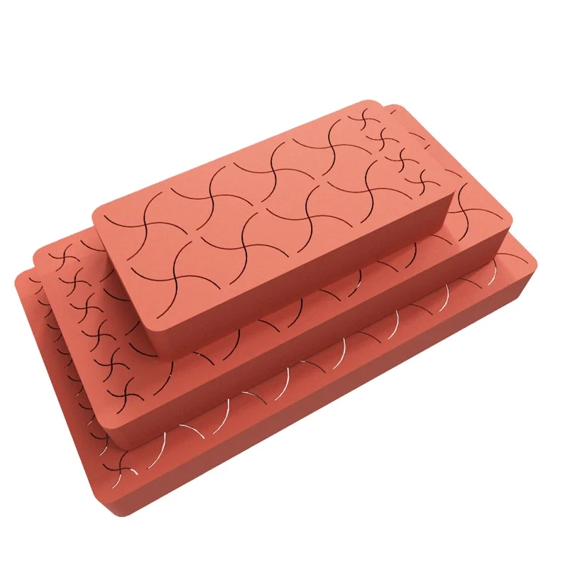 Стеллаж для подводки глаз с силиконовой пластиковой помадой на заказ от производителя