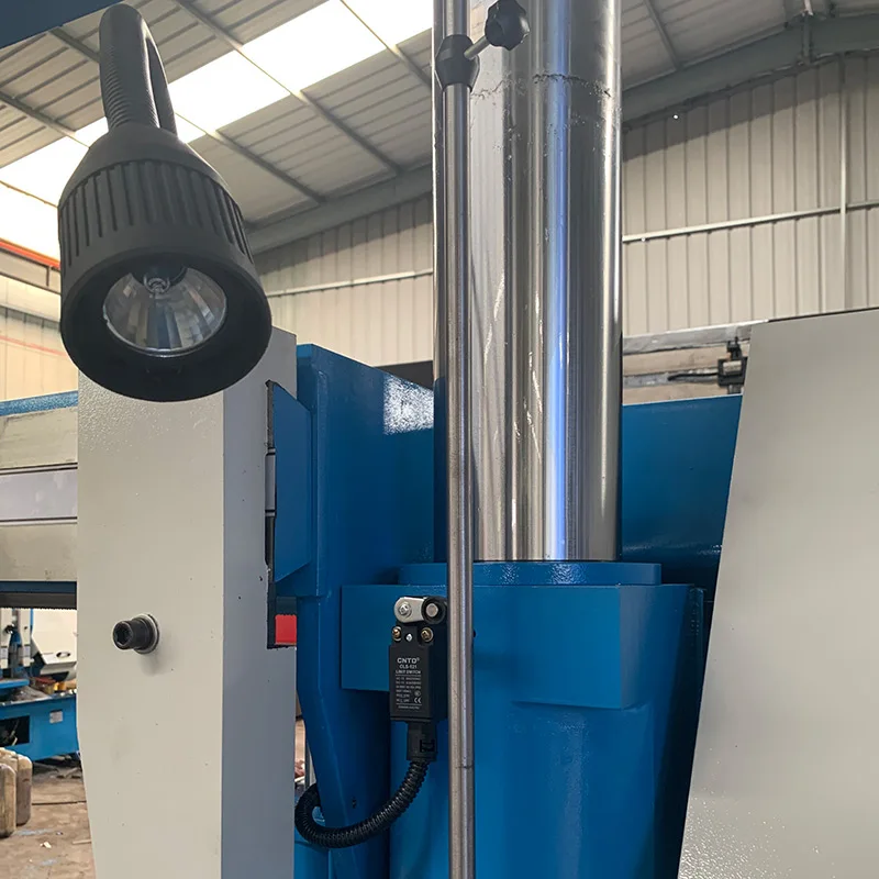 Best price superior quality automatic horizontal metal cutting cnc band saw machine