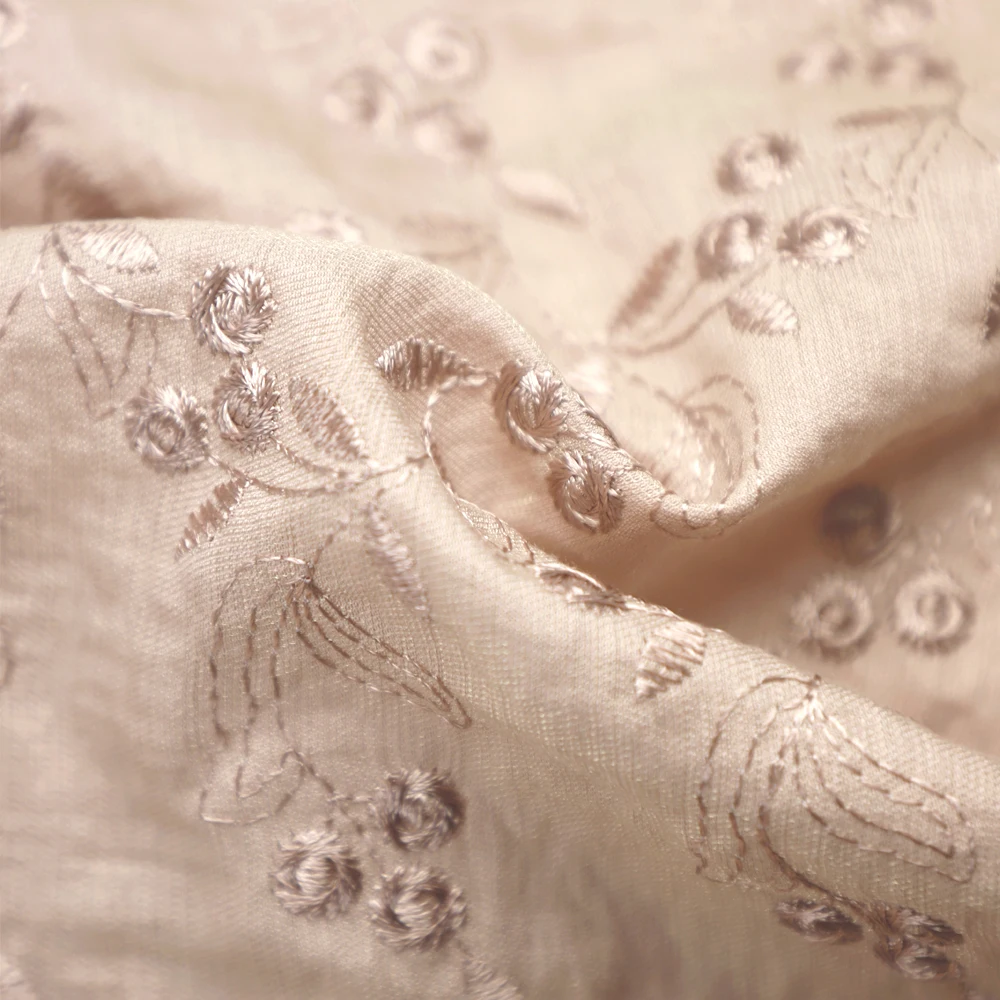 Высокое качество индивидуальные заказы свет саржа кавалерии с вышивкой для пошива женских платьев