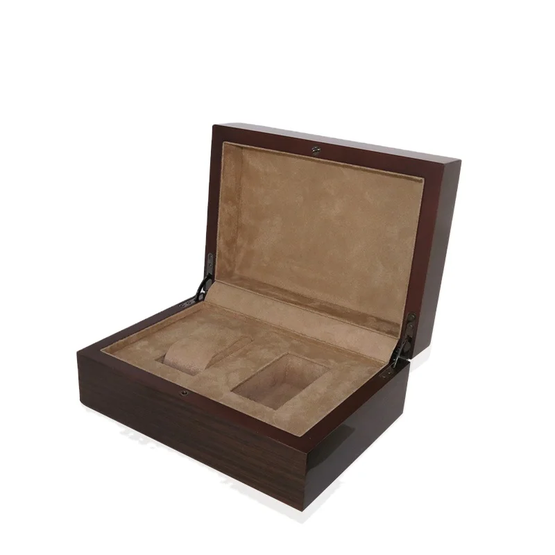 Коричневые деревянные коробки для упаковки двух часов