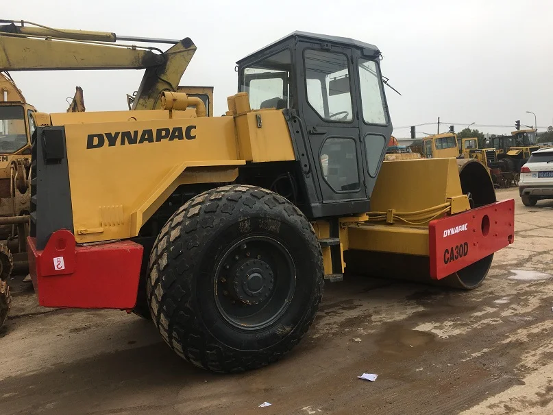 Б/у дорожный каток DYNAPAC CA30D недорогой хорошее