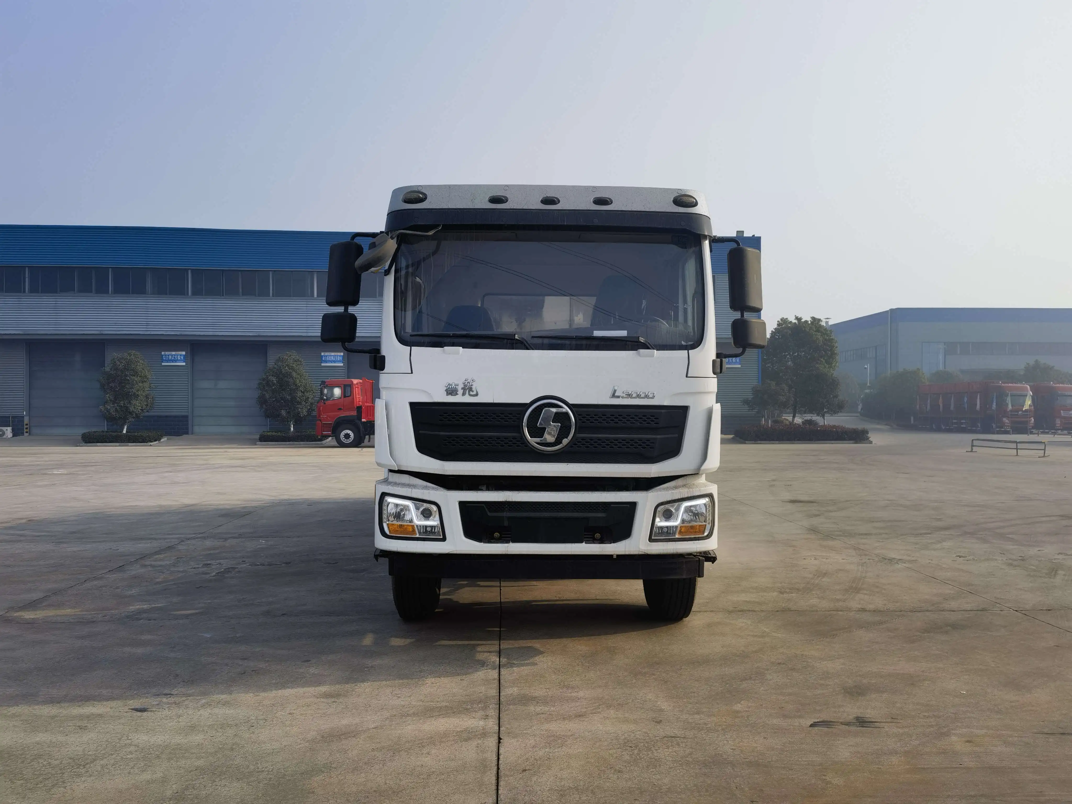 Shacman N Hohan Intelligence Asphalt Bitumen Distributor Distribution Spray Sprayer Spraying Tank Tanker Truck