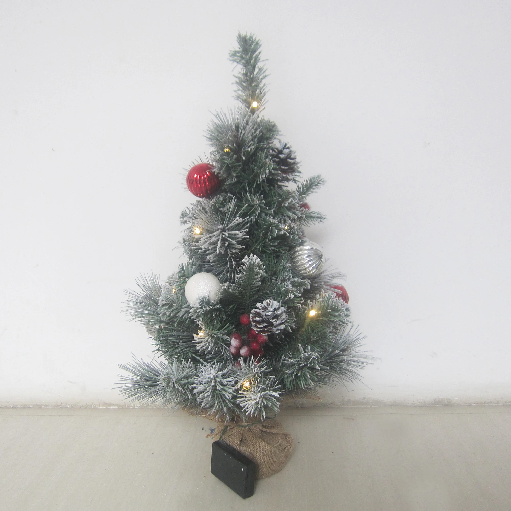 Best Manufacturer 60 cm mixed Leaf Christmas decoration tree garland and wreath for front door with light