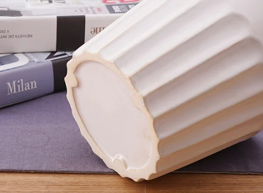 Custom Made Ceramic Planter Pot Attached Saucer Intaglio Stripes Design Glossy Glaze Succulent Pot for Home Garden Decor Pottery