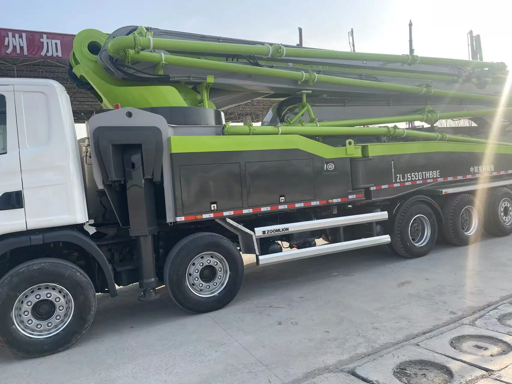 Used Zoomlion 63metre Pump Crane for Sale Concrete Pump 63m Zoomlion Crane