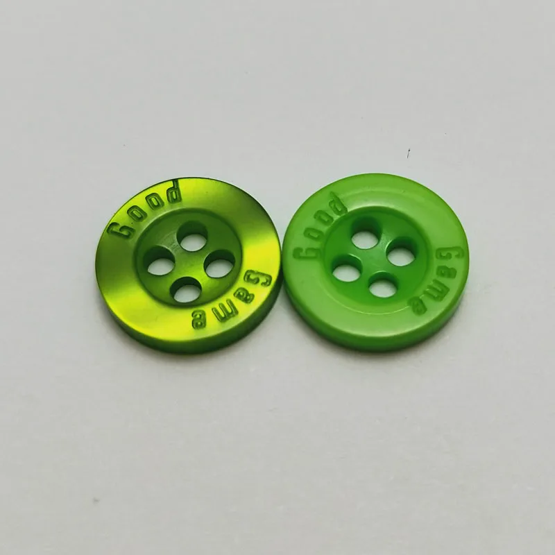 Fast shipping 4 holes round colorful custom engraved logo resin polyester pearl polo shirt button for clothes