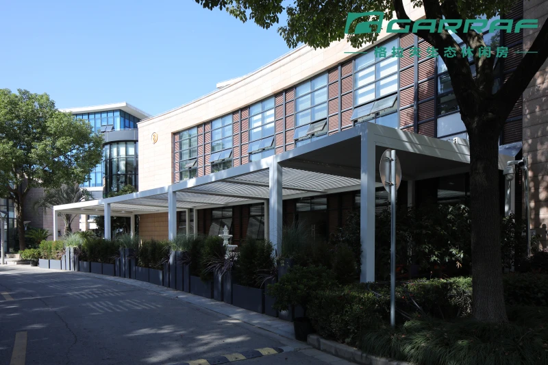 Luxury Aluminum Louver Sun Shade Pergolas Outdoor Garden Electric Automatic Waterproof Sunshade Aluminium Pergola