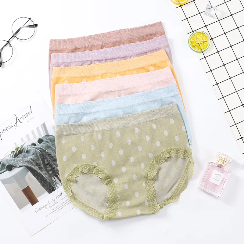 Japanese Style Sweet Polka Dot Underwear  Lace Edge Mid Waist Seamless Triangle Pants For Girl