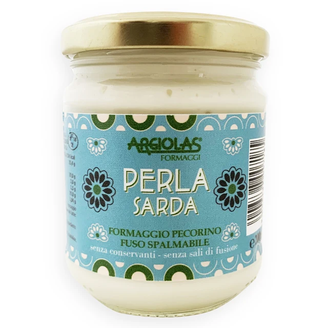 Italian spreadable cheese - Perla Sarda-