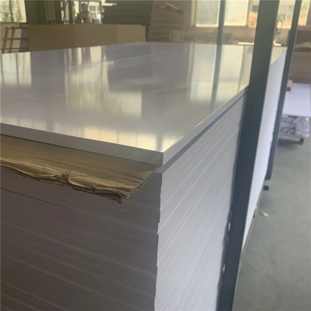 Прозрачный лист PETG из китайского материала 1220x2440x0,5 мм