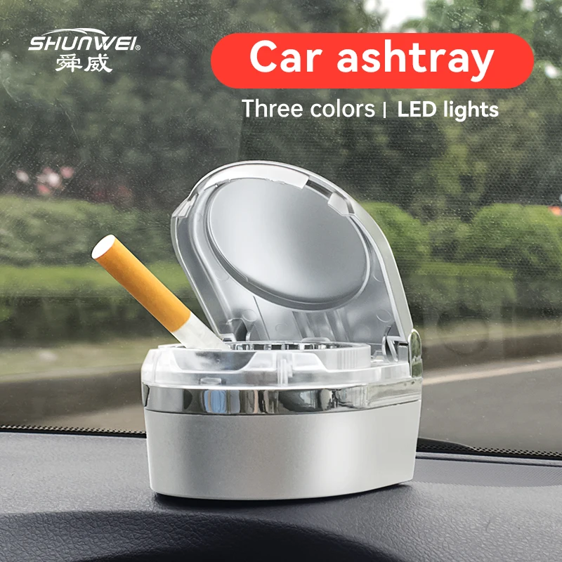Best Selling Universal chrome coated home office desk car dashboard LED Lighting cigar cigarette portable car ashtray with lid