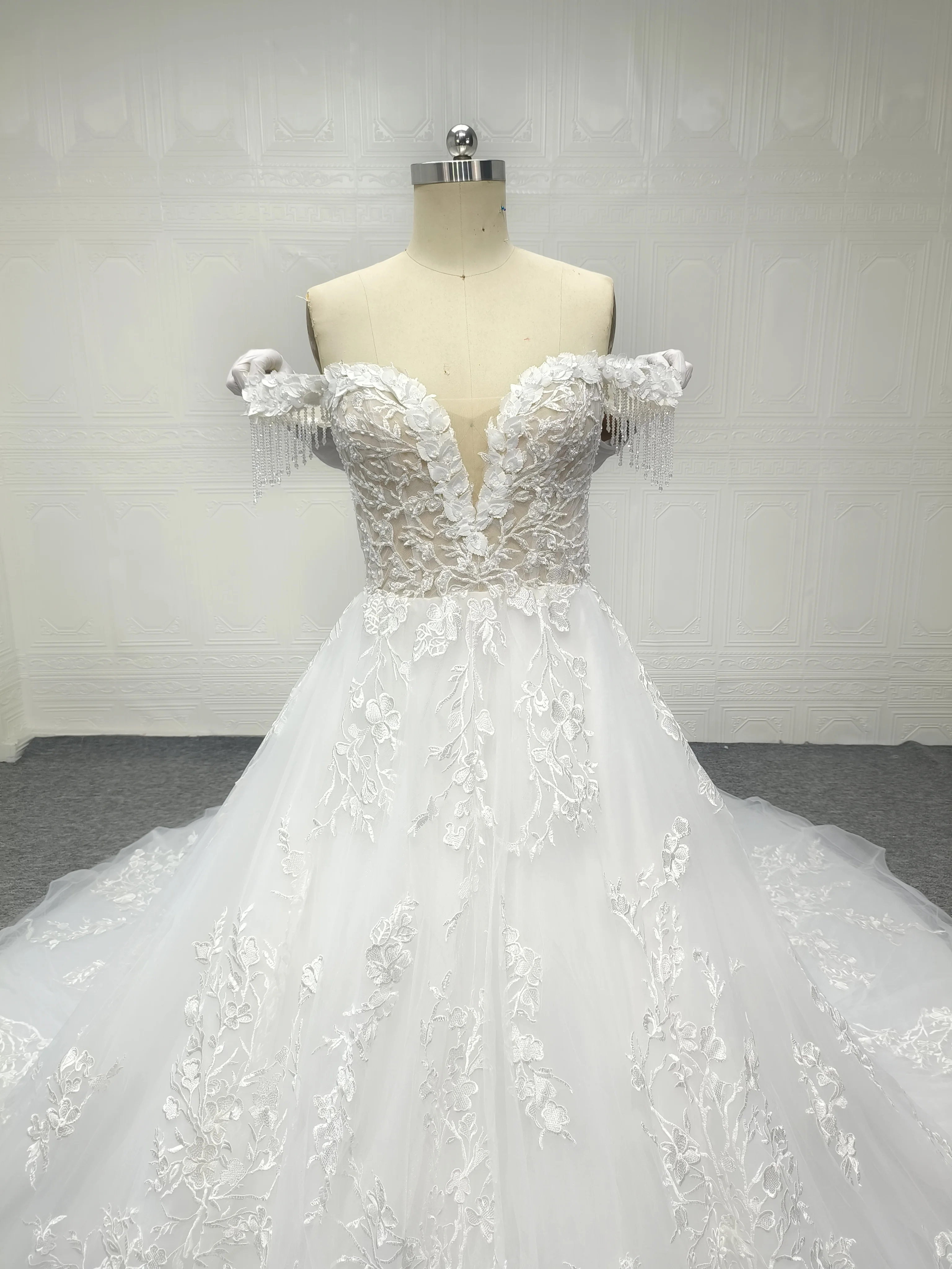 QUEENS GOWN bridal dress off-shoulder tassel deep v neck 3D flower lace A-Line elegance bridal wedding dress