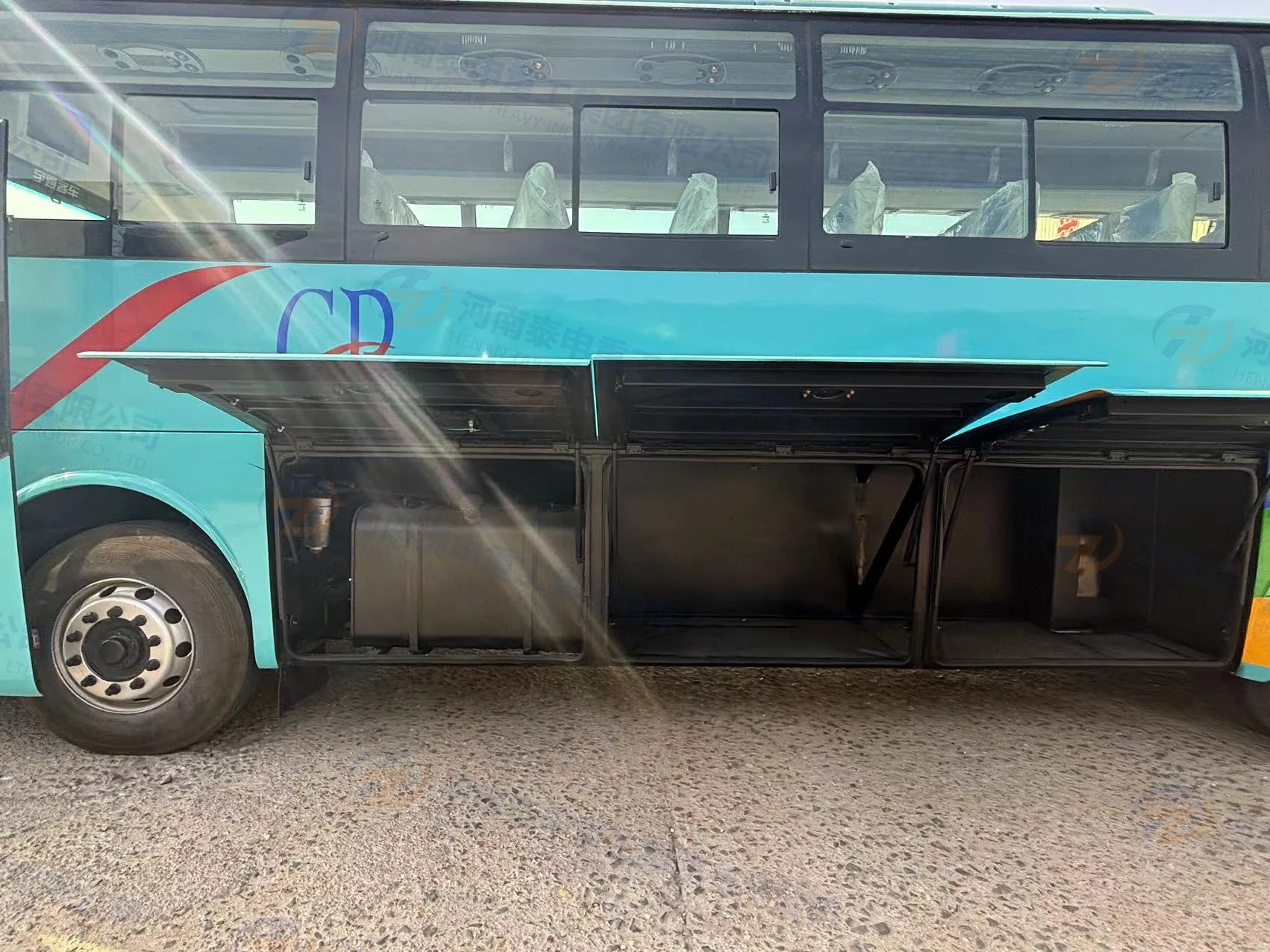 ZK 50-местный Подержанный автобус туристический передний двигатель для продажи
