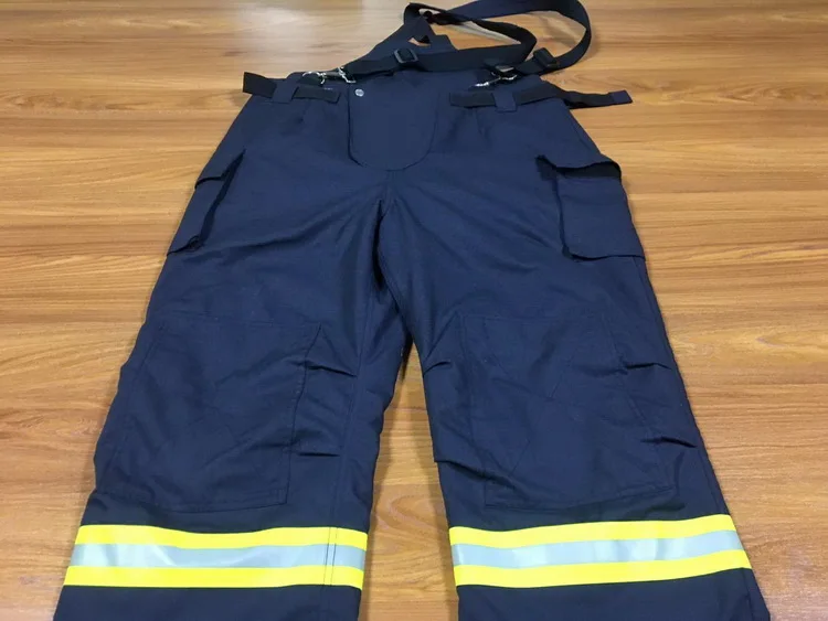  Фабричная поставка стандарт NFPA 1971 469 саржа оболочки 4 слоя Nomex пожарного пожарный пожарной Пожарный