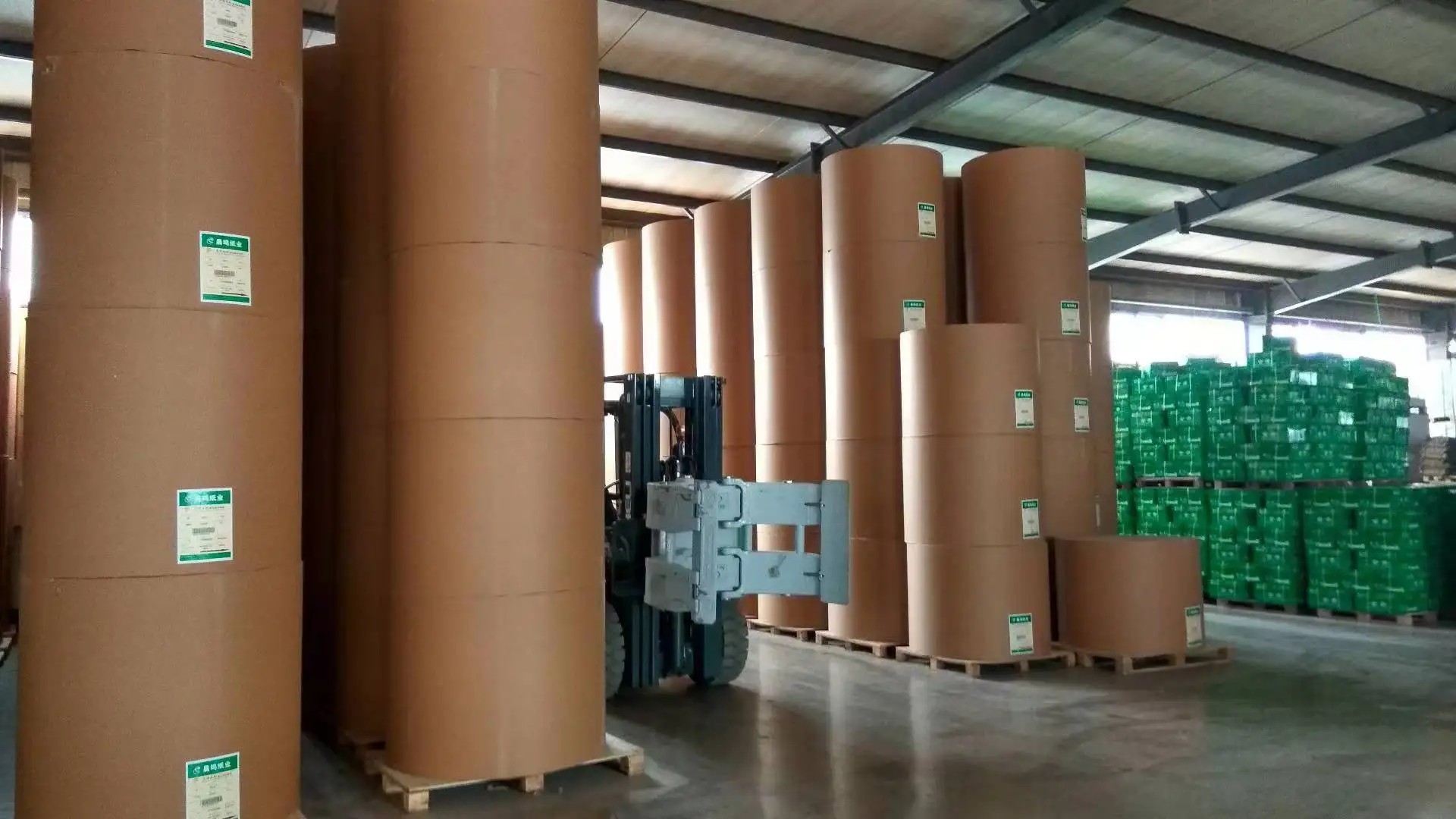 Wholesale A4 Copy Paper Jumbo Roll 80gsm Paper White Raw Rolling Printing Papers Factory Price