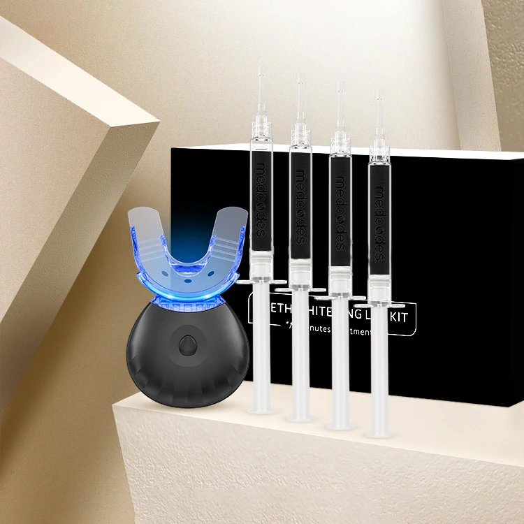 Medcodes Whitening Teeth Products Shell Shape Battery Lamp Teeth Light 5 Led Luxury Teeth Whitening Kits with 4pcs Syringe Gel