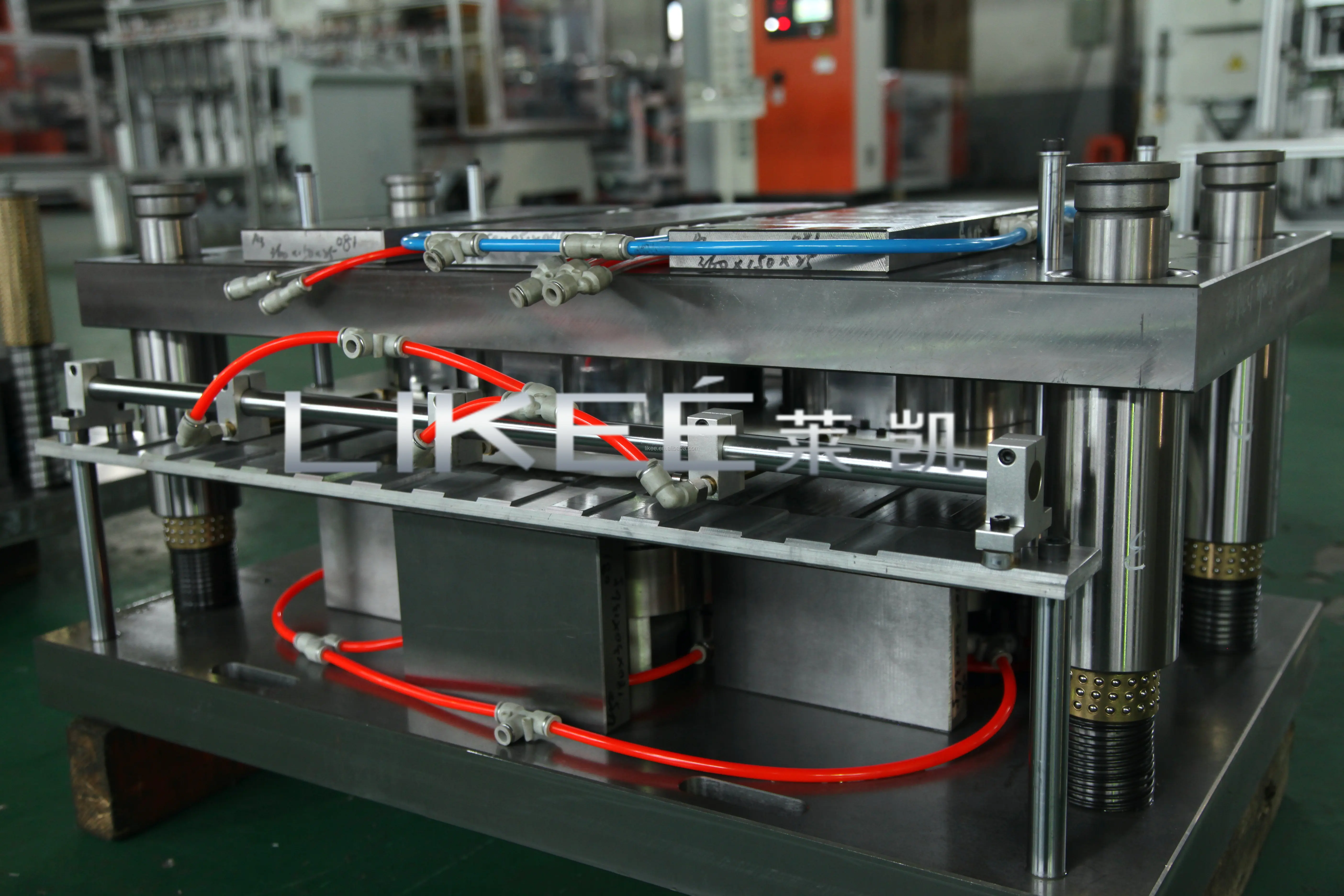 
Pneumatic Type High Speed High Productivity Aluminium Foil Container Making Machine 