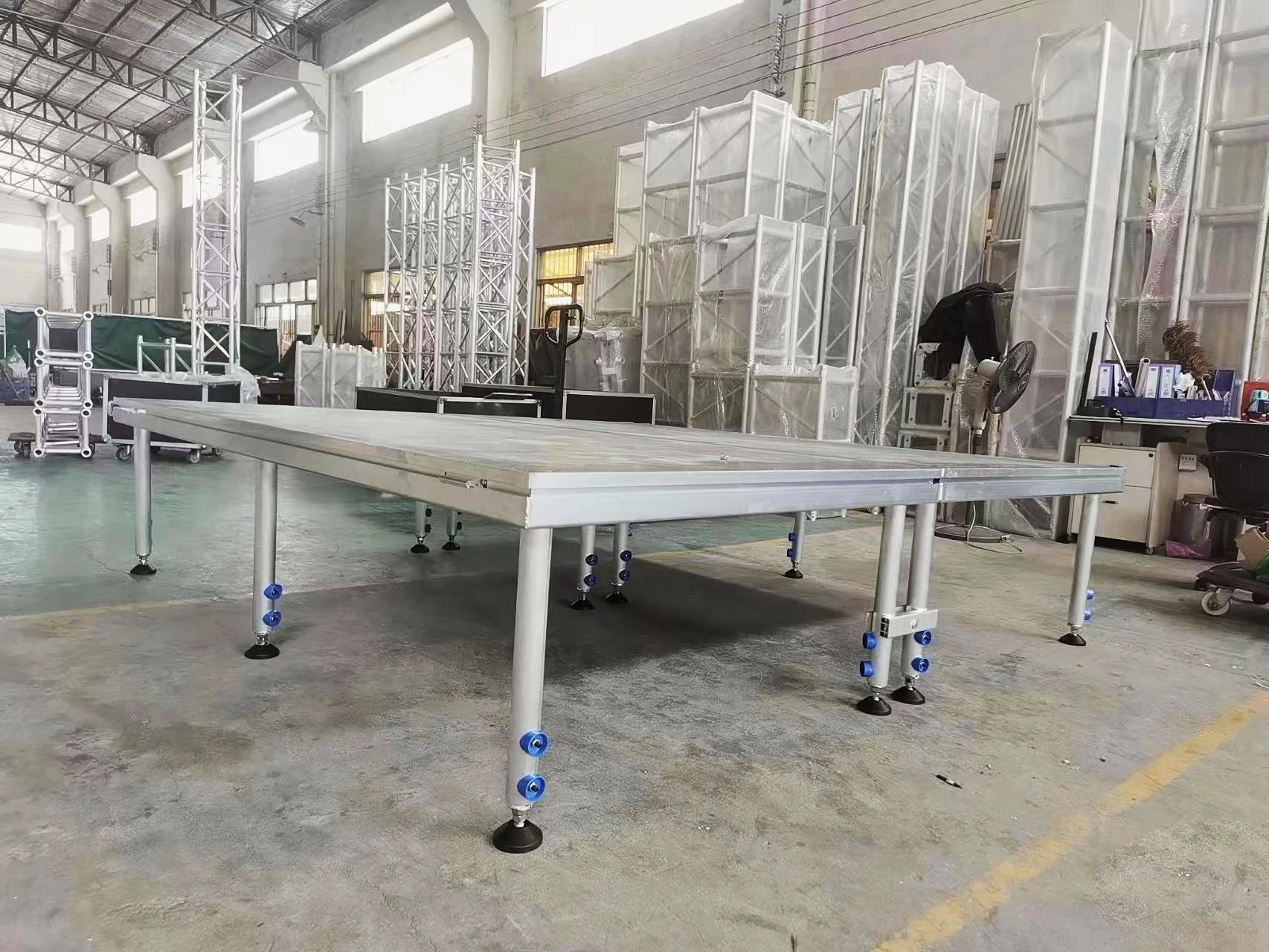 Ava Customize outdoor mobile wooden white acrylic event music performance concert aluminum round wedding portable stage platform