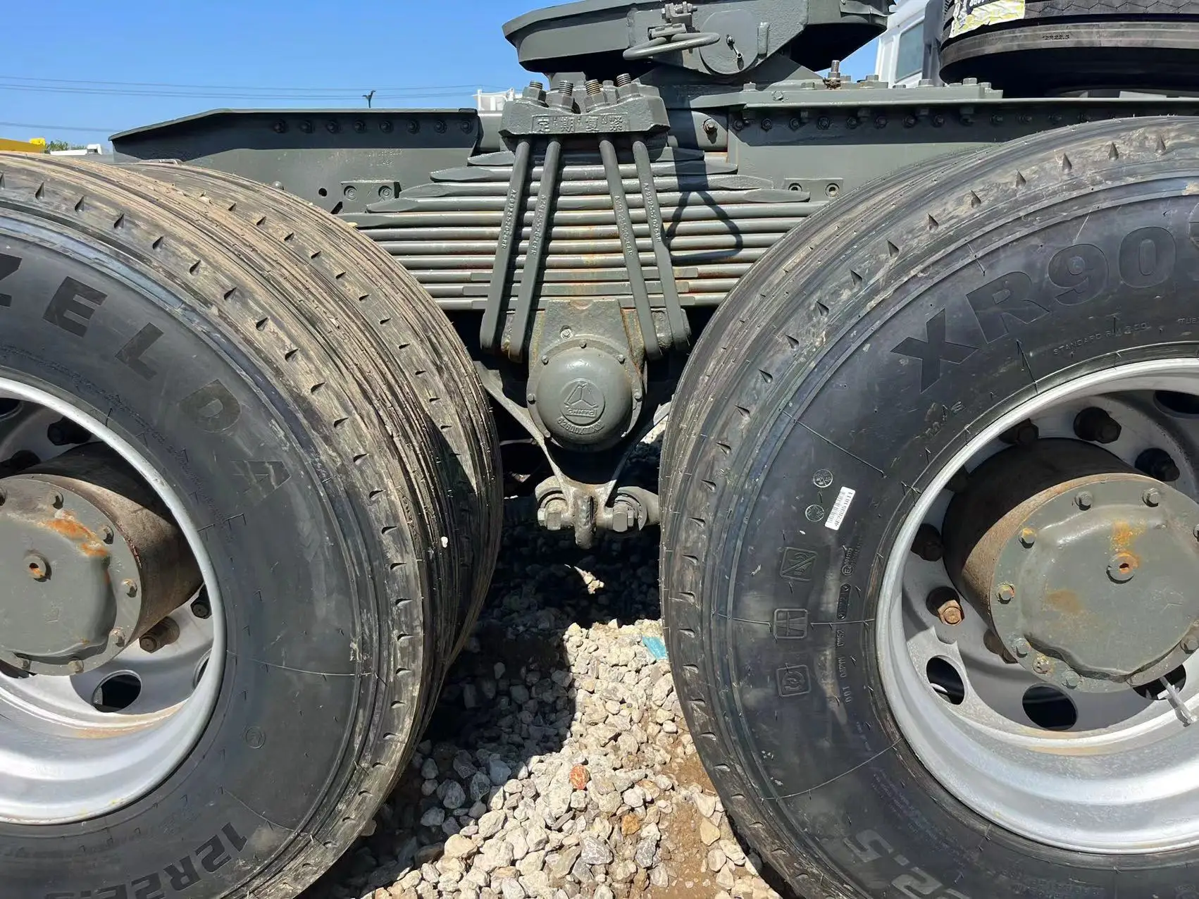 left right hand drive sinotruck howo diesel tractor head truck 6x4 used 371 hp  400hp for sale in kenya