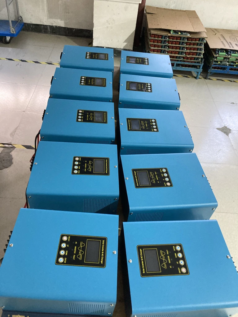 Hybrid Solar Power Inverter 1200W 1800VA 12V/24V DC to 110V 220V 1.2KW 1.8KVA AC off Grid Tie Combined With AC Charger