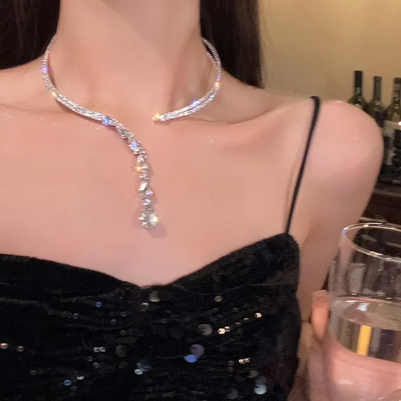 Necklace autumn and winter luxury exclusive high-sense collar chain 2024 new style dress sweater chain opening collar woman