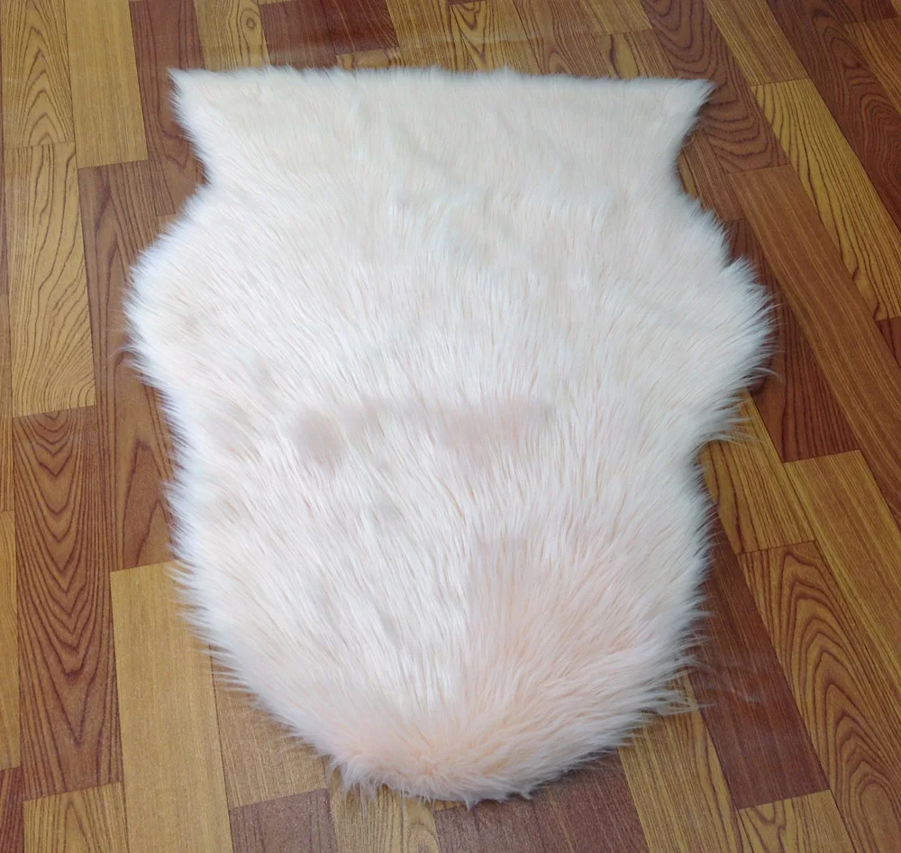 Carpet Manufacture Pink Color Animal Shape Faux Sheepskin Fur Rug Plush Fur Rug for Home Decoration
