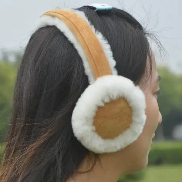 2023 Custom Classic Sheepskin Soft Plush Ear Warmer Unisex Winter Warm Earmuffs Outdoor Earmuffs