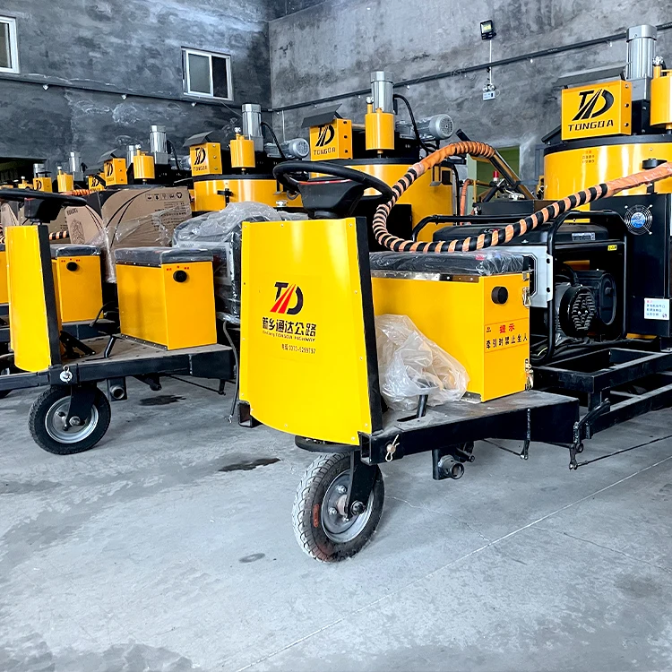 New Type Walk Behind Asphalt Road Machine Crack Sealing Bitumen Spraying Equipment for Road Construction